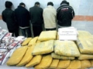 فروشندگان-مواد-مخدر-در-شهرک-غرب-دستگیر-شدند