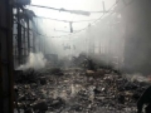 دستور-قضایی-بررسی-آتش‌سوزی-بازارچه-ساحلی-بندر-دیلم-بازداشت-یک-نفر