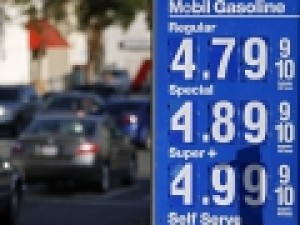 افزایش-قیمت-بنزین-در-کالیفرنیا-با-عدم-تمدید-معافیت‌های-ایران