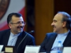 وزیر-ورزش-و-جوانان-حکم-ریاست-محمدرضا-داورزنی-را-امضا-کرد