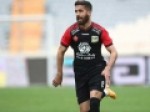دردسر-بلیت-پرواز-مدافع-پرسپولیس-برای-سفر-به-هند