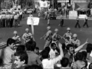 فقر-تصاویر-مستند-از-وقایع-تاریخی-را-با-«روایت-شاهدان»-جبران-کنیم