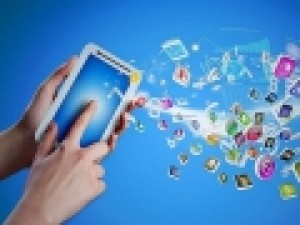 نگاه-غیرانقلابی-بر-حوزه-فرهنگ-سبب-لجام‌گسیختگی-فضای-مجازی-شده-است