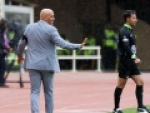 بخشش-طلب-۲-میلیاردی-توسط-سرمربی-پیشین-استقلال