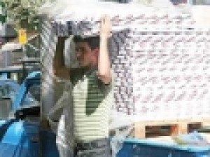 کاغذ-تحریر-بندی-440-هزار-تومان-احتکار-کاغذ-در-انبار-تاجران-به-امید-گرانی-بیشتر
