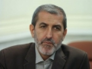 منتظری-برای-انتقال-معارف-دوره-دفاع-مقدس-از-ظرف-زیبای-هنر-بهره-ببریم