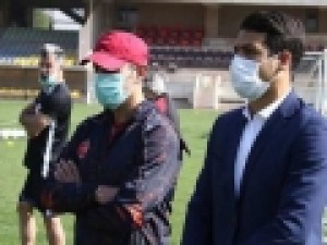 بازی-پرسپولیس-ذوب-آهن-برگزار-می‌شود-هواداران-از-فینال-لذت-ببرند