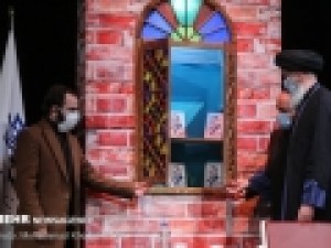 کتاب-«مجموعه-شعر-فخر-ایران»-رونمایی-شد-روایت-شاعران-از-فخری‌زاده