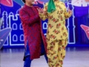 با-چشم-نیمه-بسته-رقص-نازیبای-رامبد-جوان-را-ببین