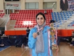 پینگ‌پنگ‌باز-ایران-به-لیگ-زنان-اروپا-راه-پیدا-کرد