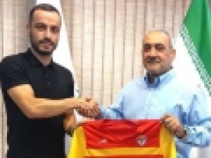مدافع-فولاد-خوزستان-قراردادش-را-تمدید-کرد