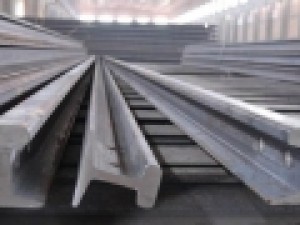 درخواست-وزیر-کار-از-معاون‌اول-برای-حذف-امتیاز-واردات-ریل-از-اوراسیا