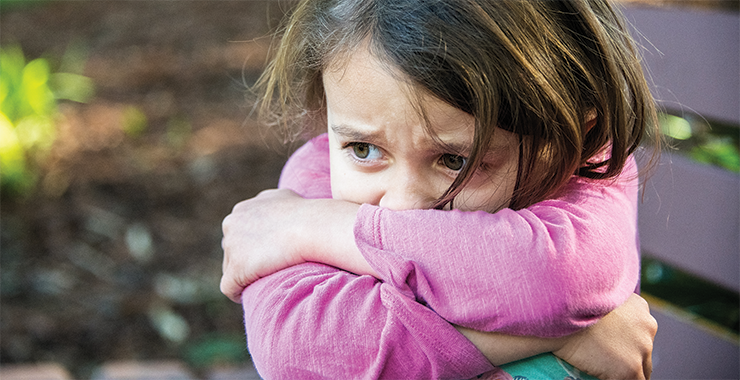 کودکان را در مقابل اخبار منفی محافظت کنید