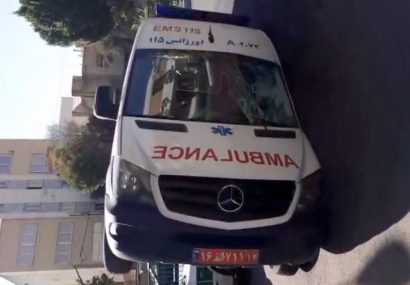 واژگونی آمبولانس در خیابان پروین اصفهان