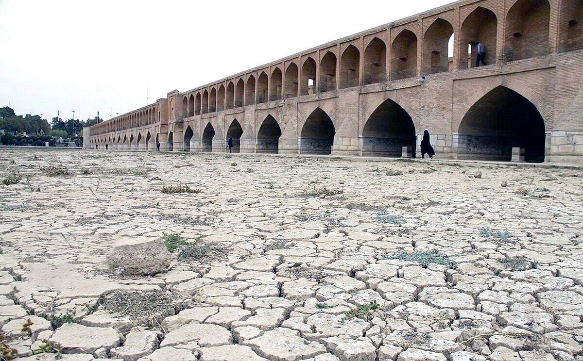 آب دیگر به اصفهان نمی رسد!